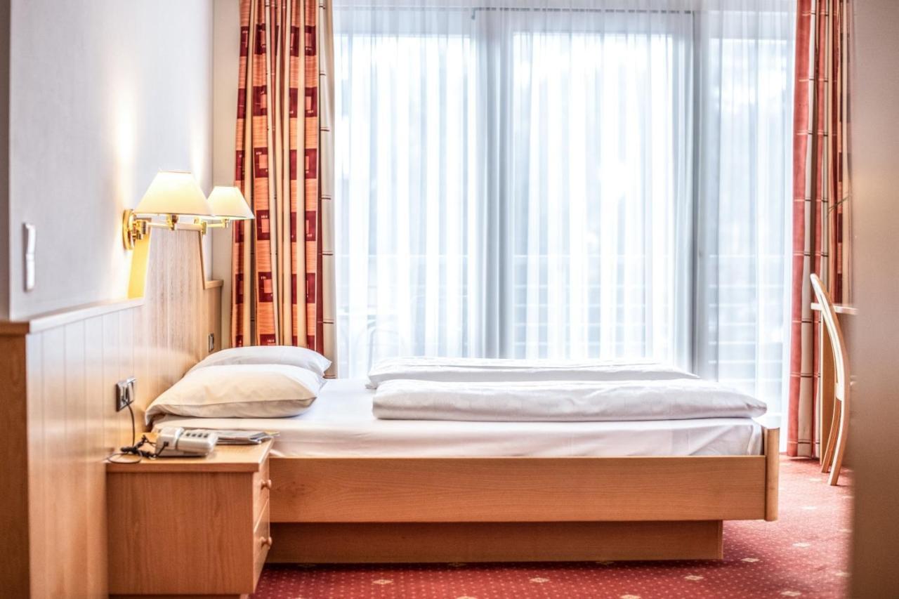Hotel Mondschein Випитено Экстерьер фото